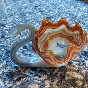 Beautiful vintage blown glass swan dish , in perfect condition